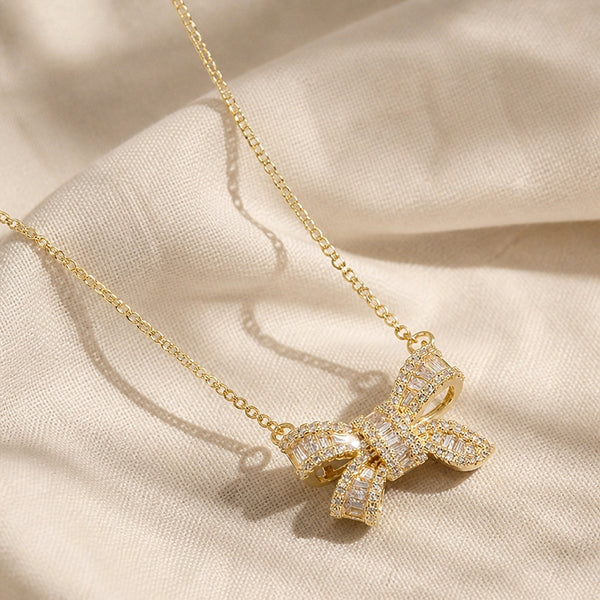 Elegant Bow Zirconia Necklace