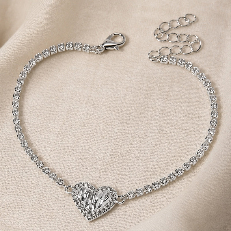 Fashionable Rhinestone Heart Bracelet