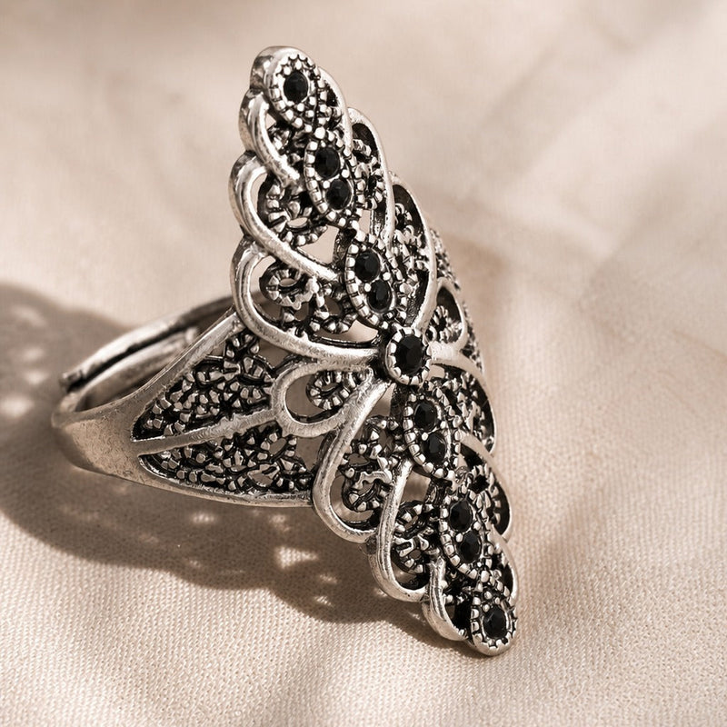 Baroque Noir Carved Ring