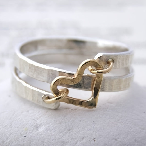 Vintage Minimalist Hollow Heart Ring