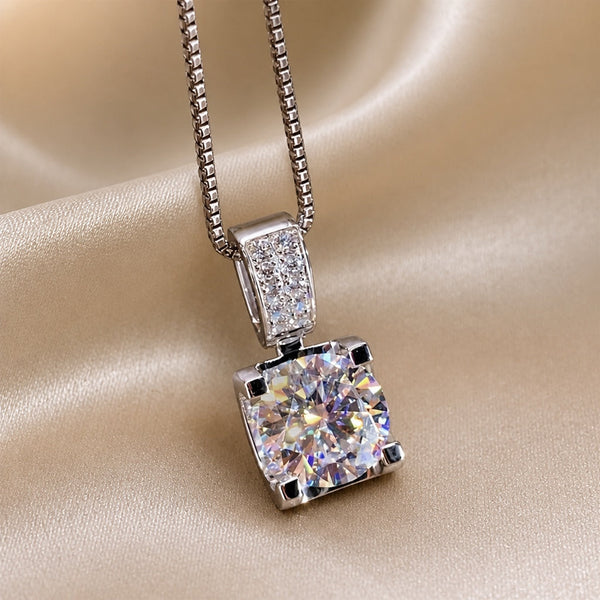 White Gold Cubic Zirconia Pendant Necklace