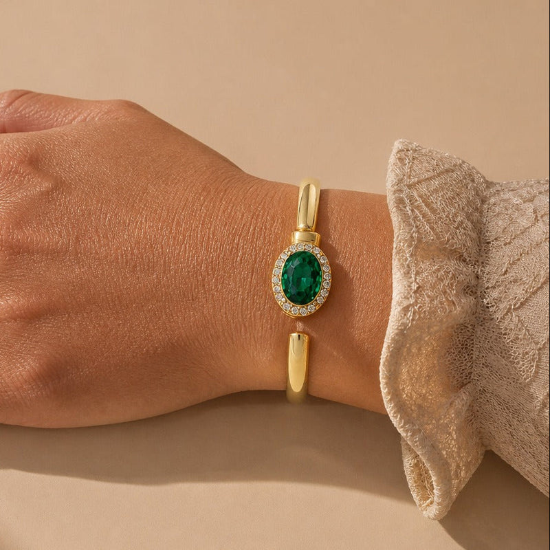 Aristocratic Emerald Accent Bracelet