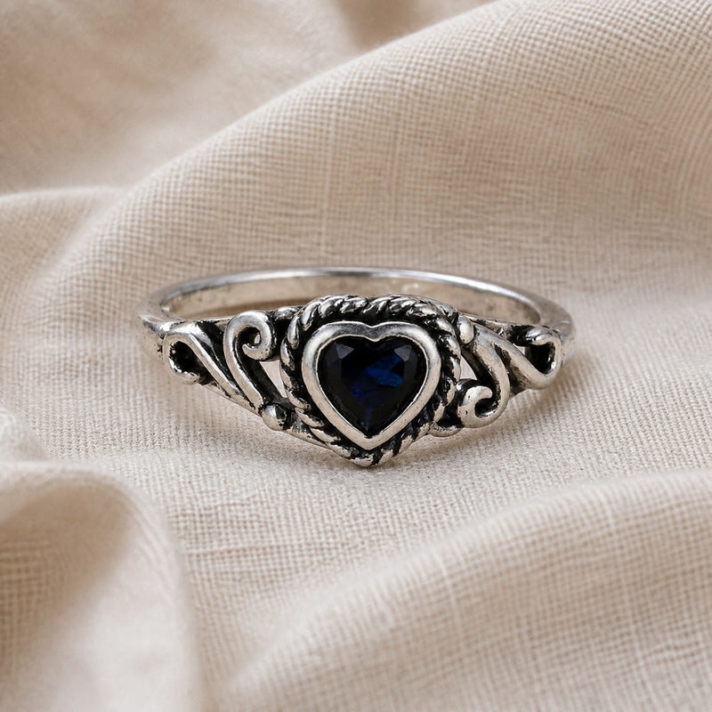 Onyx Heart Zirconia Ring