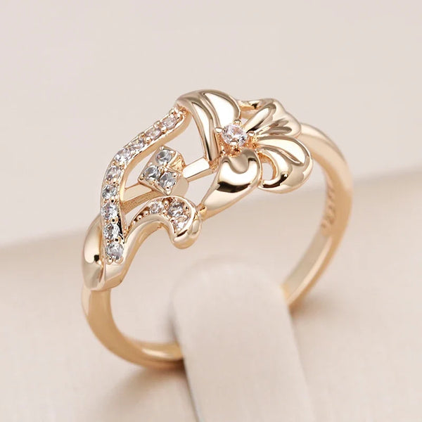 Refined Petal Curve Zirconia Ring