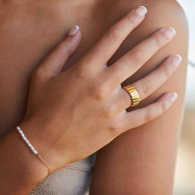Gleam Bold Statement Ring