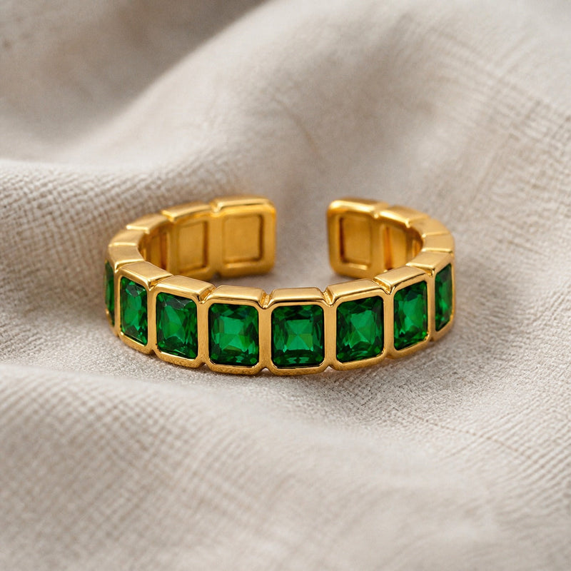Emerald Silhouette Band Ring