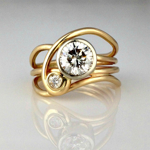Vintage Spiral Wave Zirconia Ring